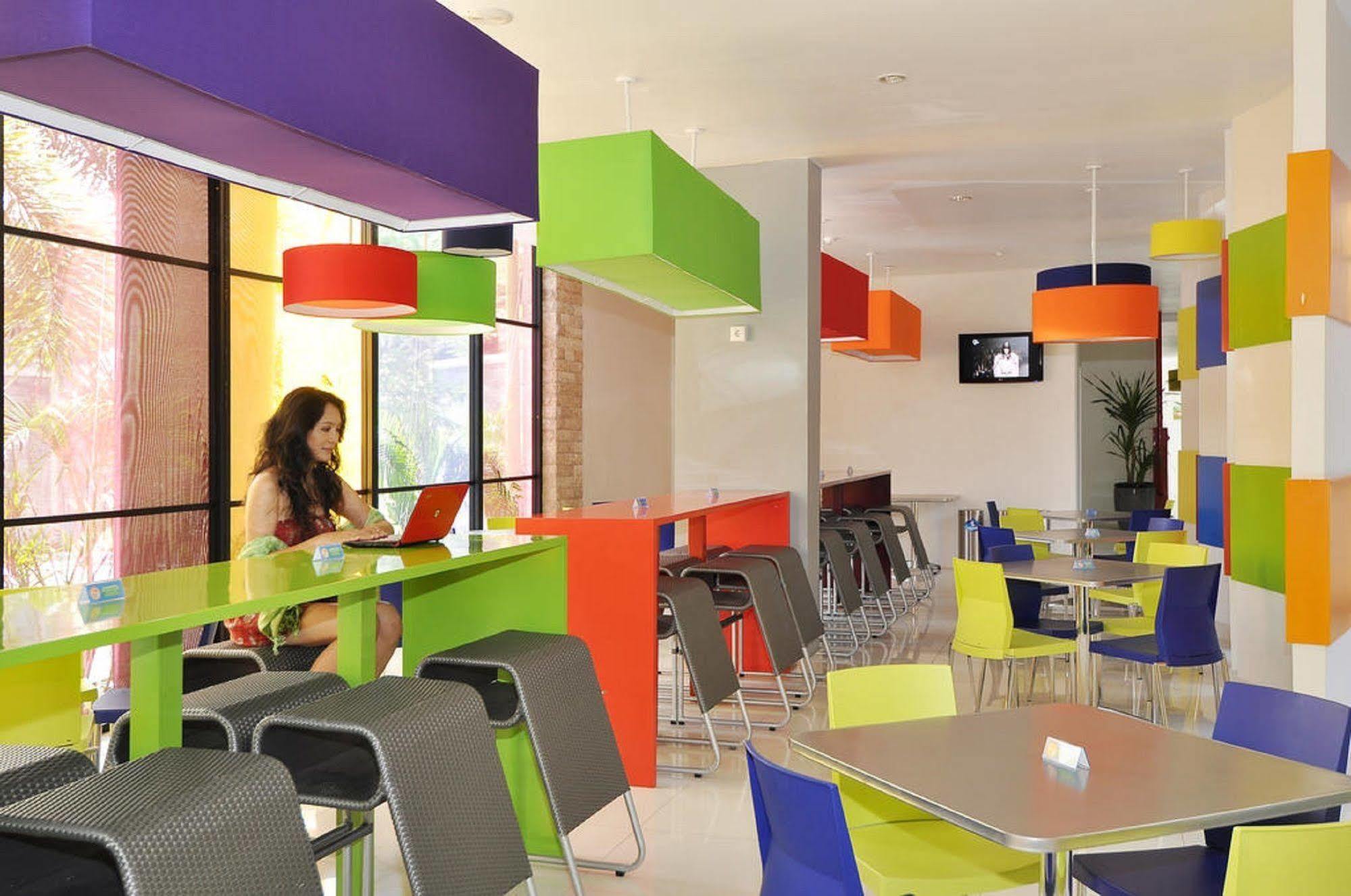 Pop! Hotel Teuku Umar Denpasar Zewnętrze zdjęcie